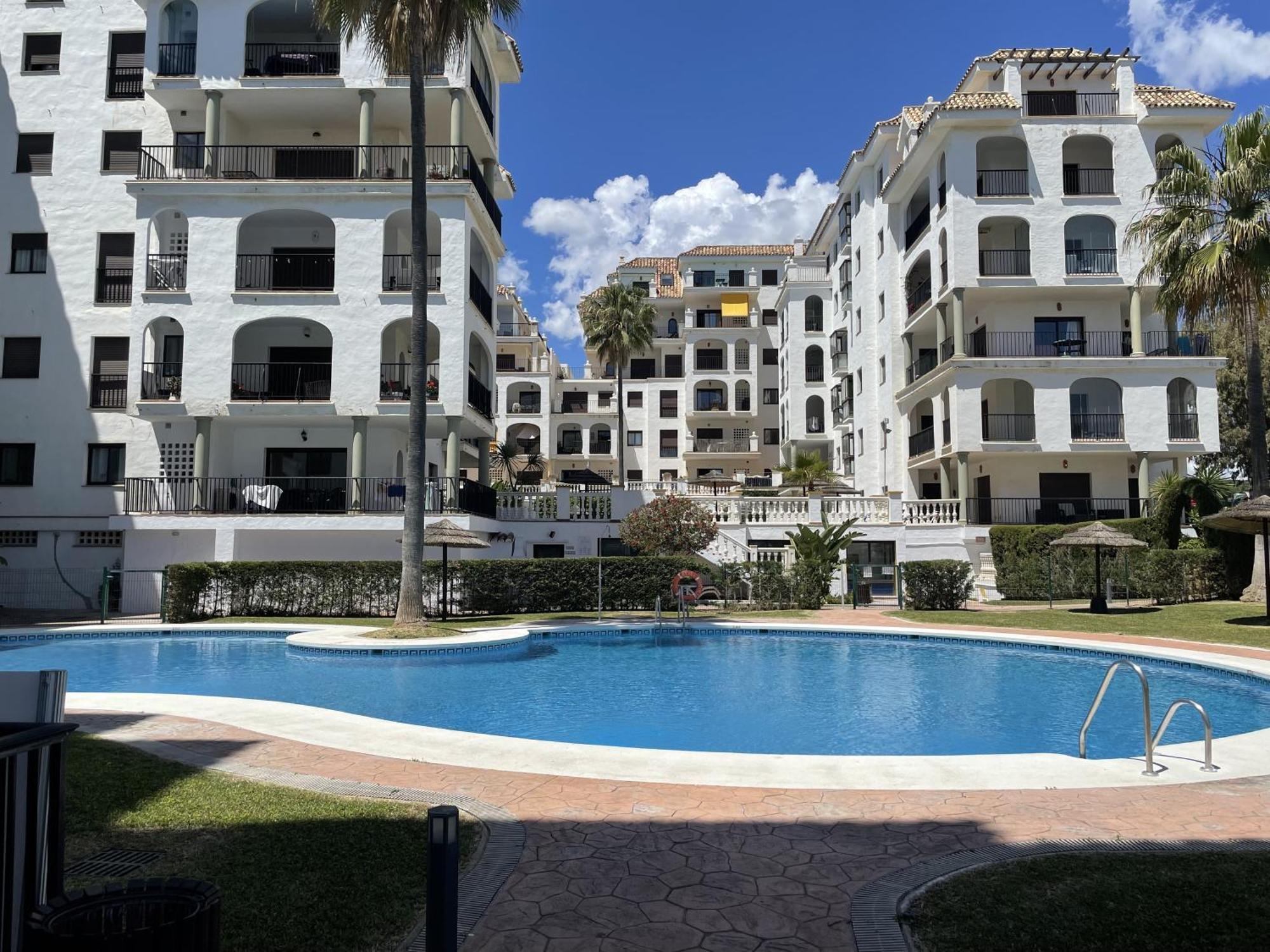 Apartamento En Marina Duquesa Castillo de Sabinillas Dış mekan fotoğraf